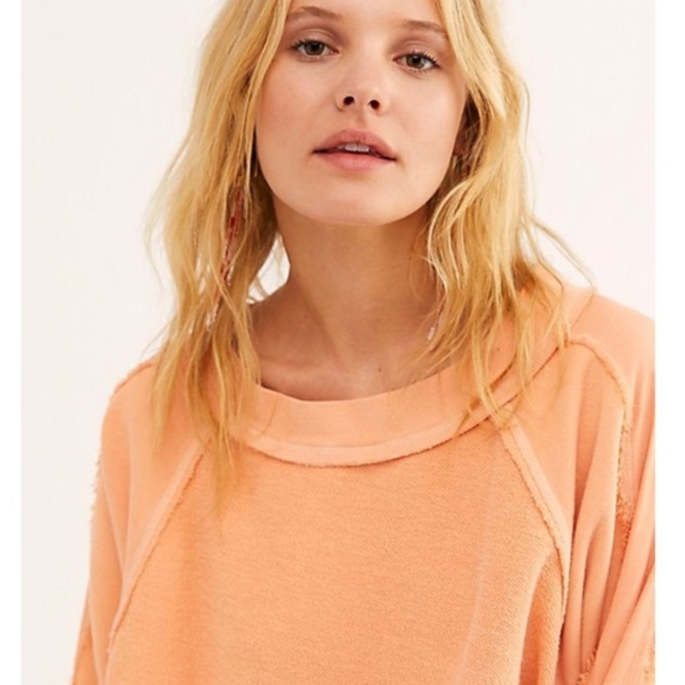Free People Gold Duster Pullover Oversize Slouchy Asymmetric S Bermuda Sands NWT - Picture 7 of 14